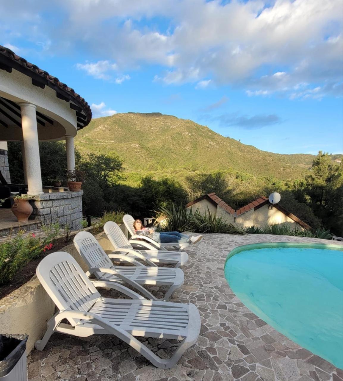 Cabanas El Mirador La Falda Ngoại thất bức ảnh
